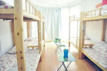 Guangzhou Pinyan Youth Hostel Tangxia  Exteriör bild